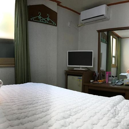 בוסאן J Motel מראה חיצוני תמונה