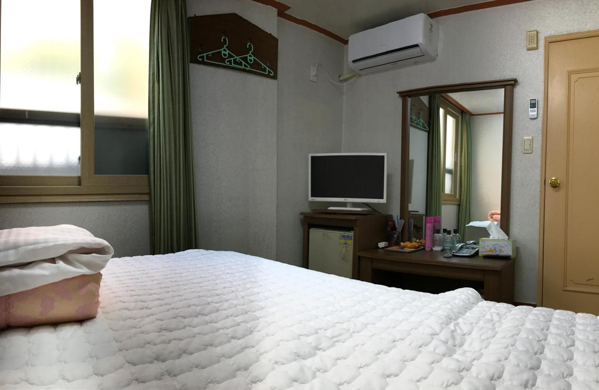 בוסאן J Motel מראה חיצוני תמונה