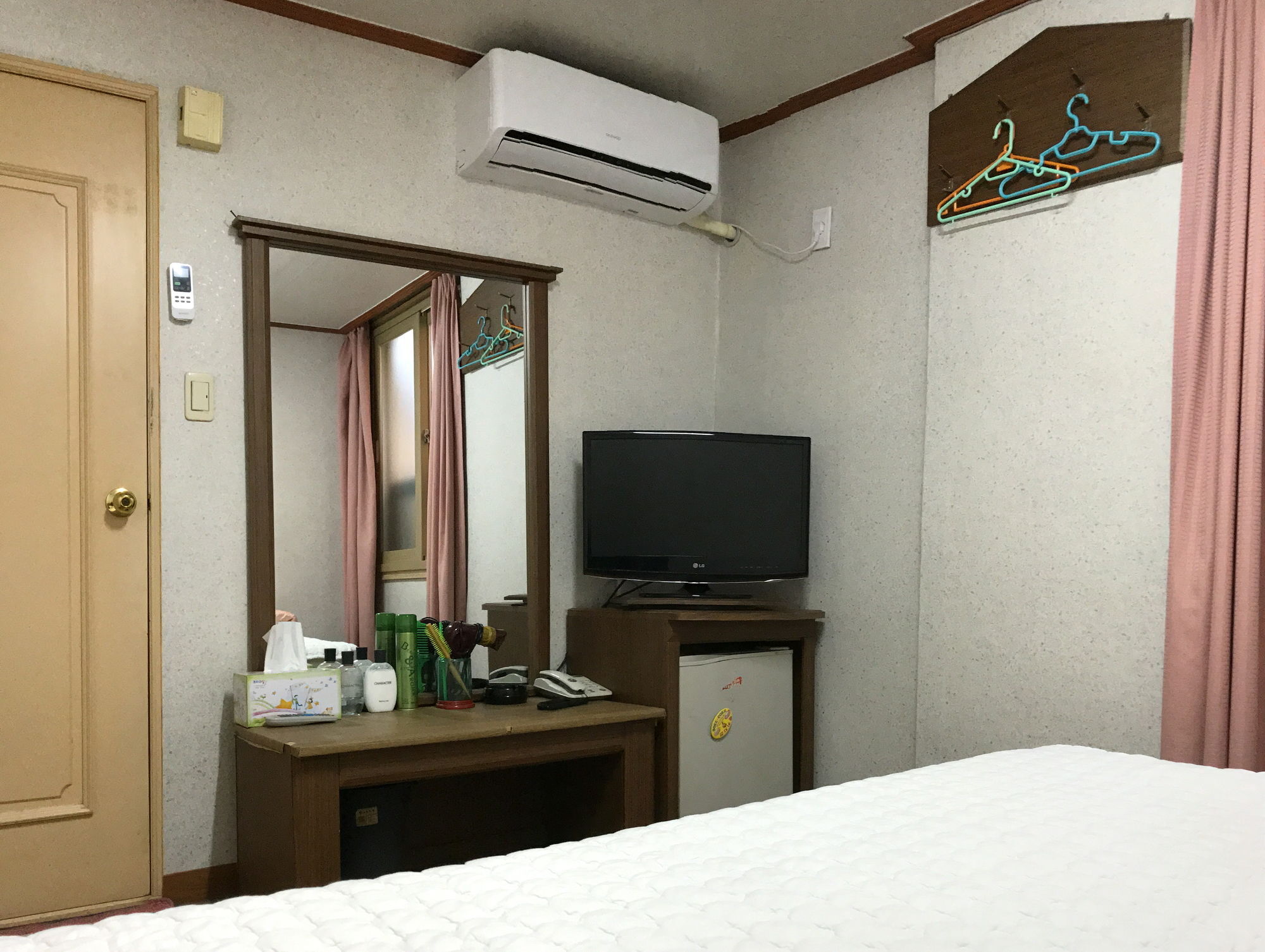 בוסאן J Motel מראה חיצוני תמונה