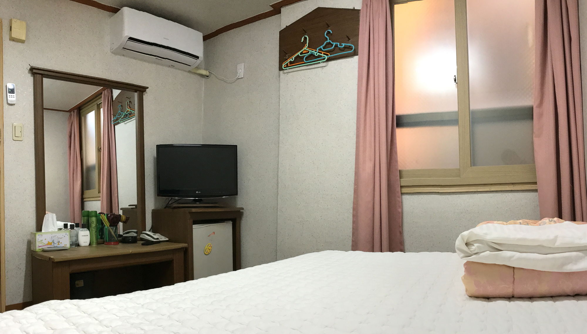 בוסאן J Motel מראה חיצוני תמונה